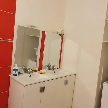 Διαμέρισμα Spacieuse Et Pres Des Commodites Evry-Gregy-sur-Yerre