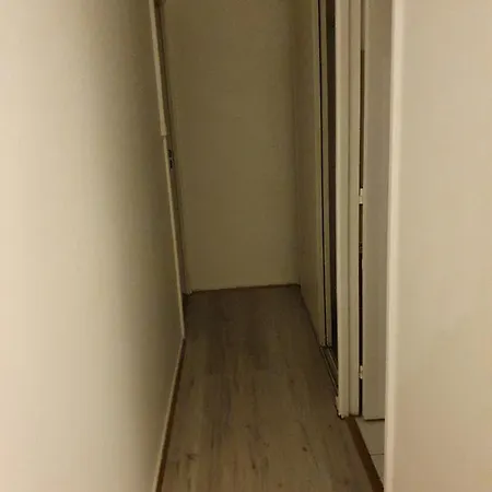 Spacieuse Et Pres Des Commodites